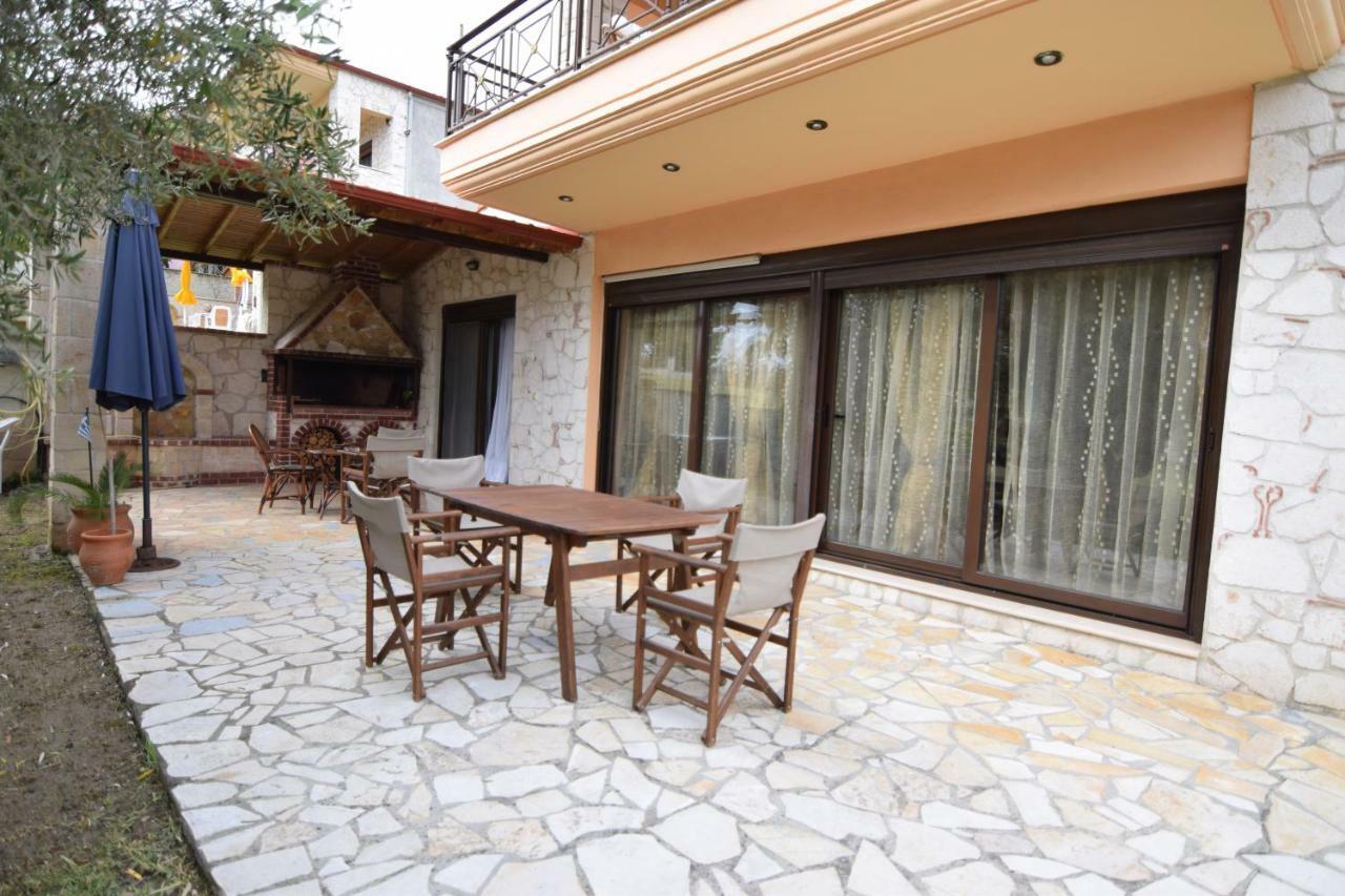 Holiday Villa Vee Nea Skioni Exterior foto
